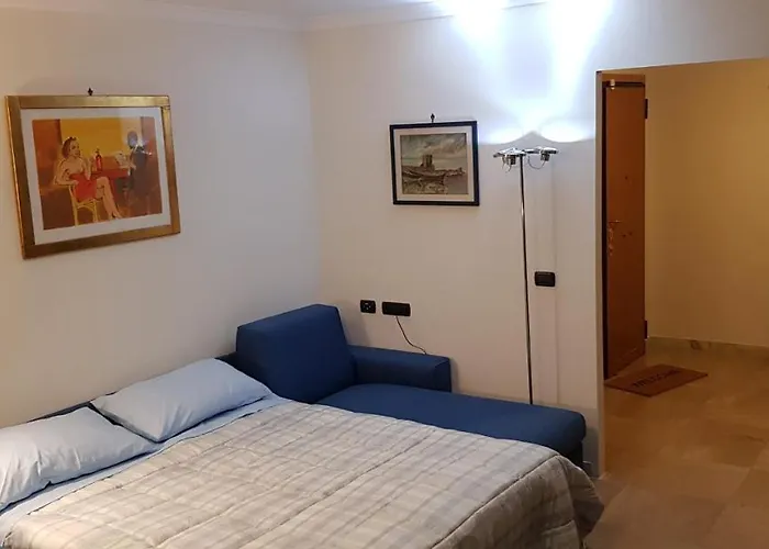 Superattico Con Vista Sul Centro E I Colli Albani Apartment