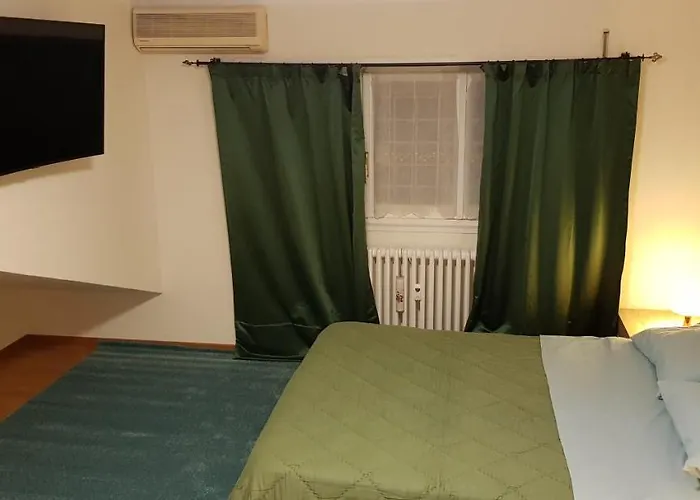 Superattico Con Vista Sul Centro E I Colli Albani Rom