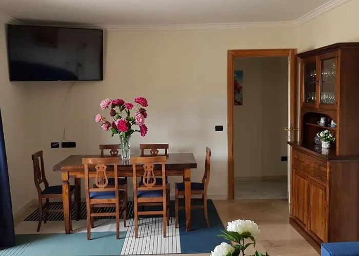 Apartment Superattico Con Vista Sul Centro E I Colli Albani Rom
