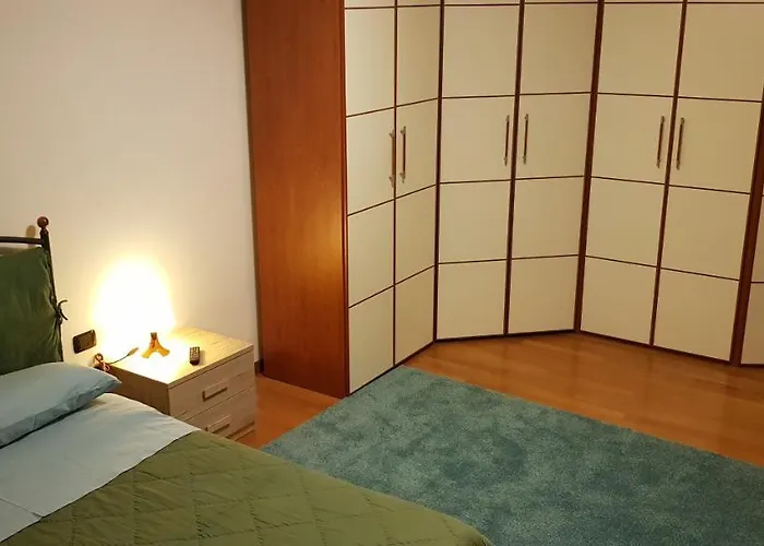 Superattico Con Vista Sul Centro E I Colli Albani Apartment Rom